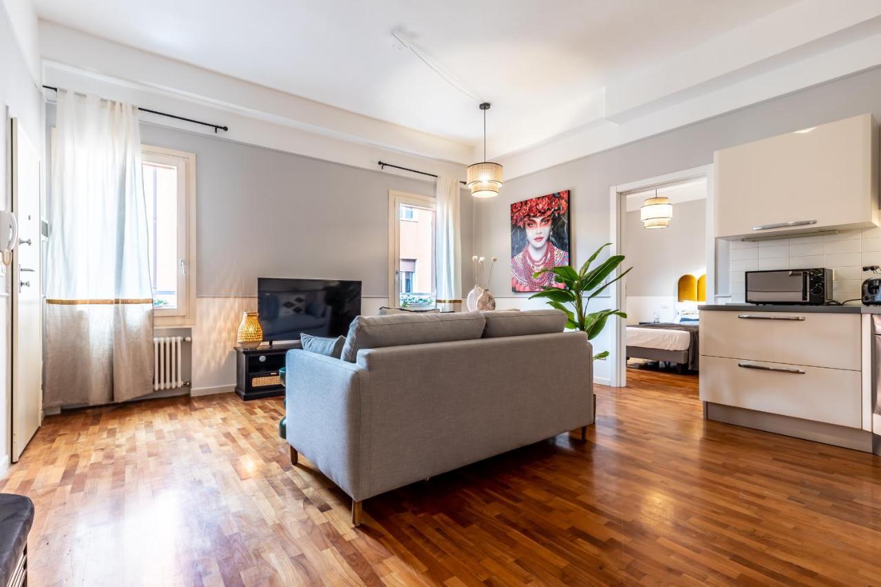 Housmart Capo Di Lucca 1 Lägenhet Bologna Exteriör bild
